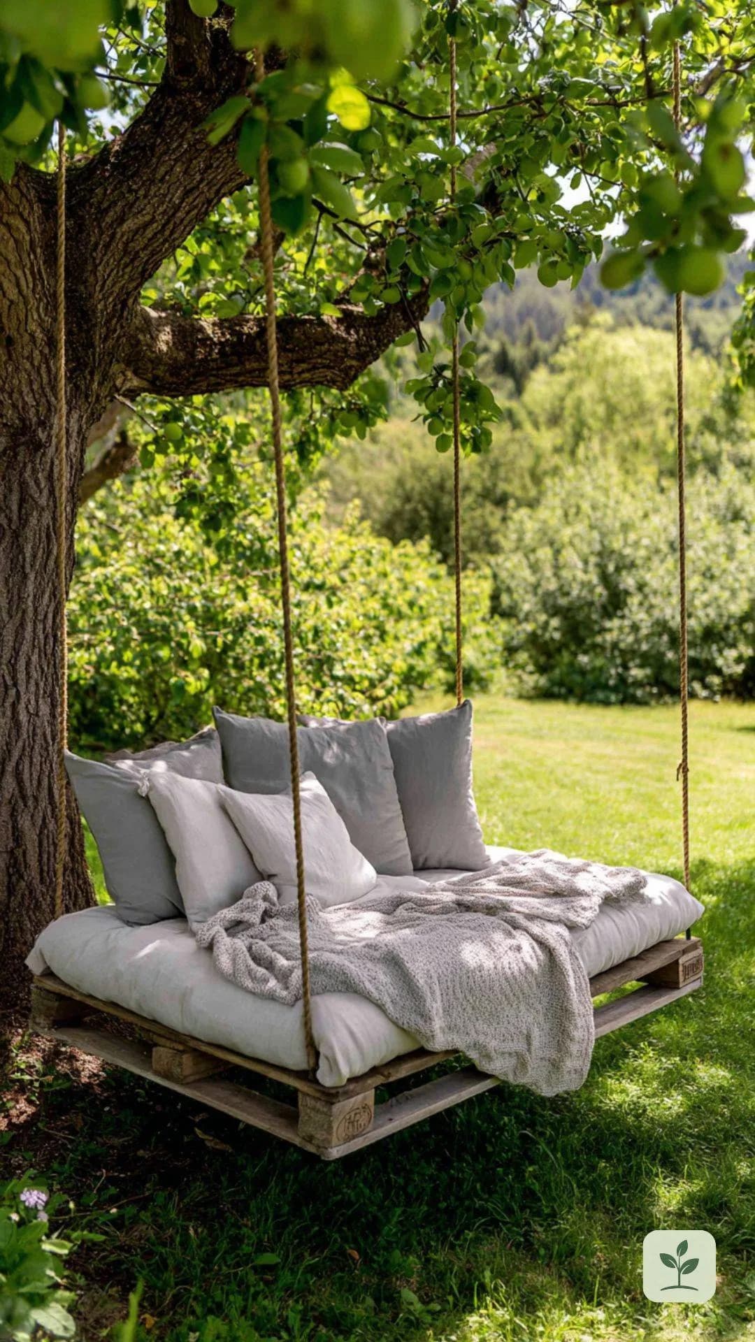 schwebende-paletten-lounge-haengend