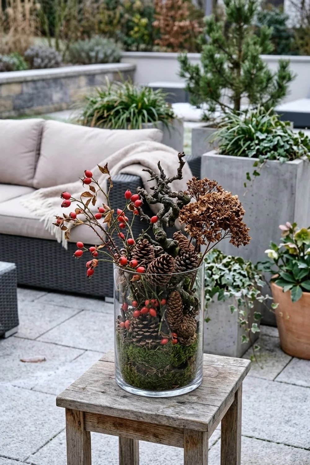 Naturmaterialien: Schätze aus dem eigenen Garten nutzen – Weihnachtsdeko im Garten: 11 schöne Ideen